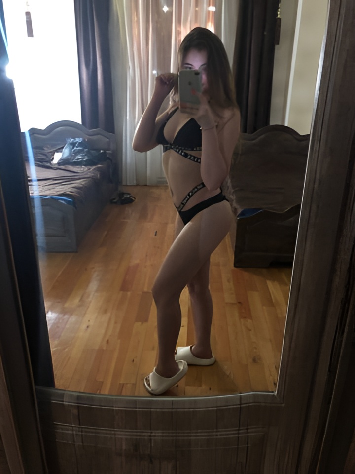 Елизавета привлекальеная девушка из Тында цена от 4000 руб