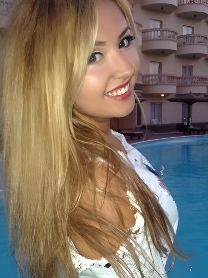 Елизавета привлекальеная девушка из Тында цена от 4000 руб