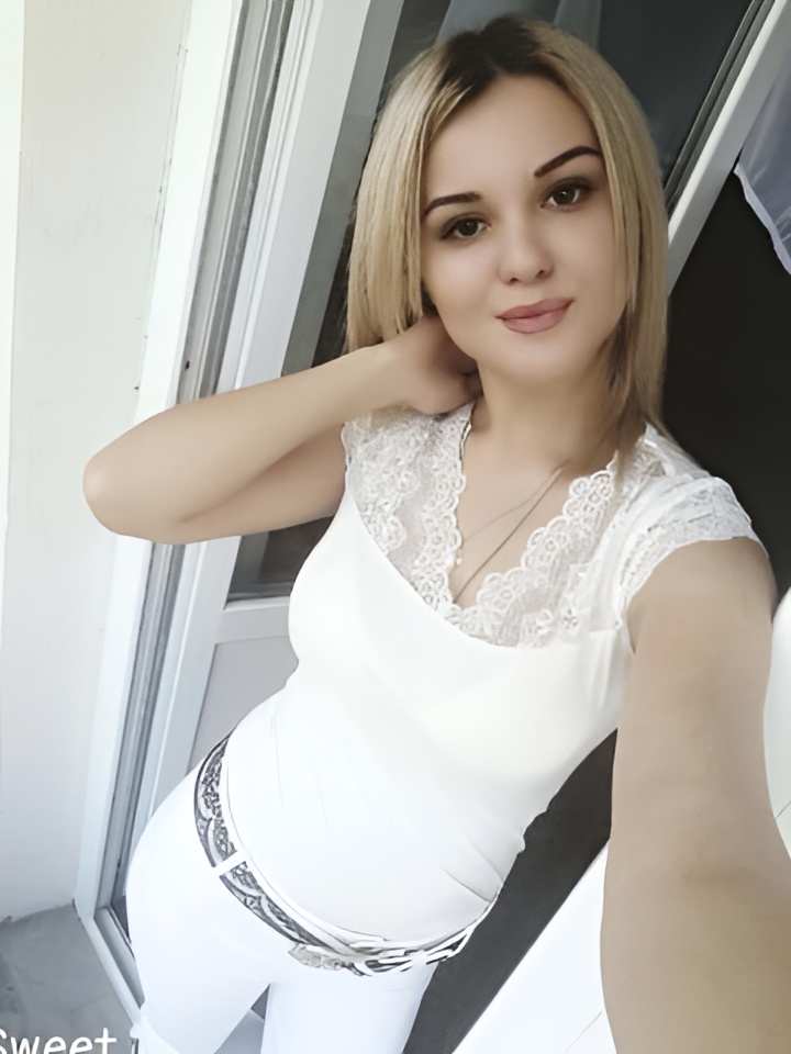 Лорен привлекальеная девушка из Тында цена от 5000 руб