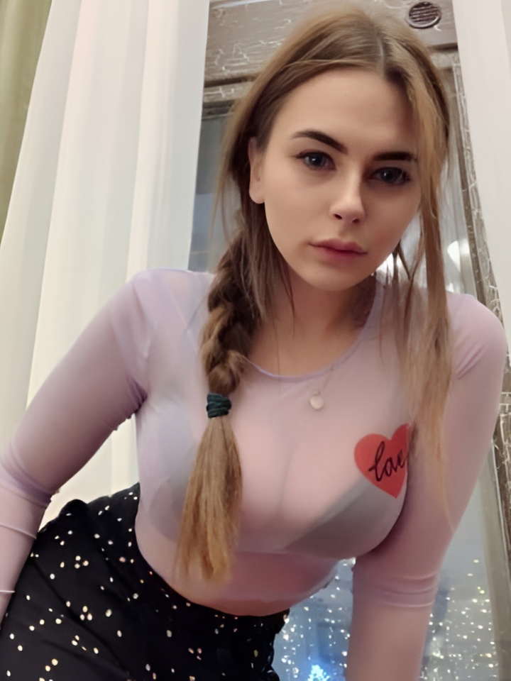 Стефания привлекальеная девушка из Тында цена от 4000 руб