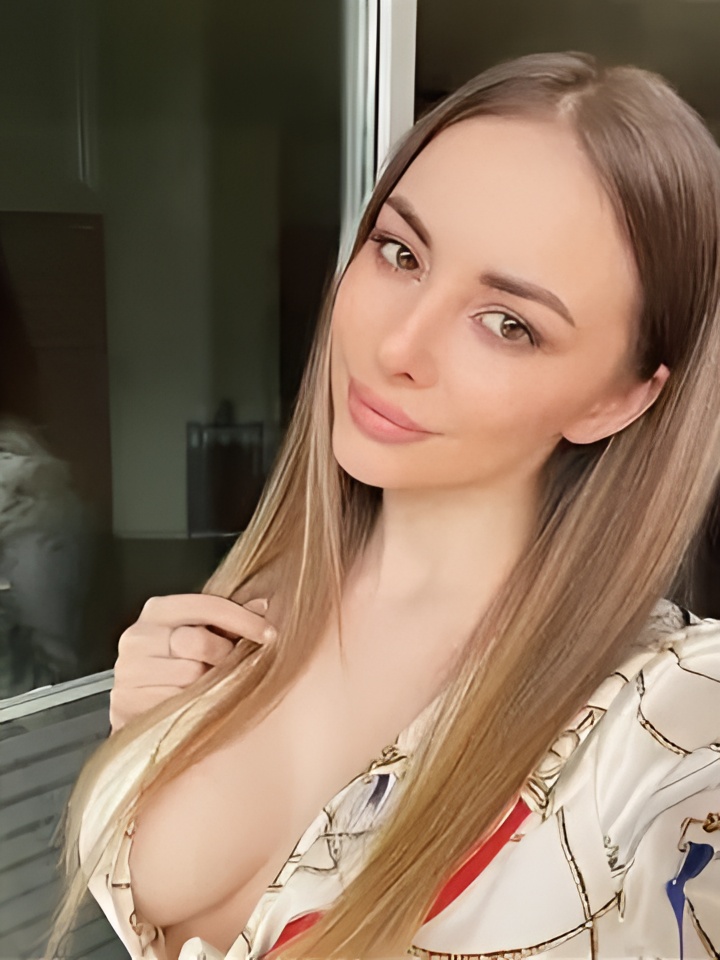 Юна привлекальеная девушка из Тында цена от 3000 руб