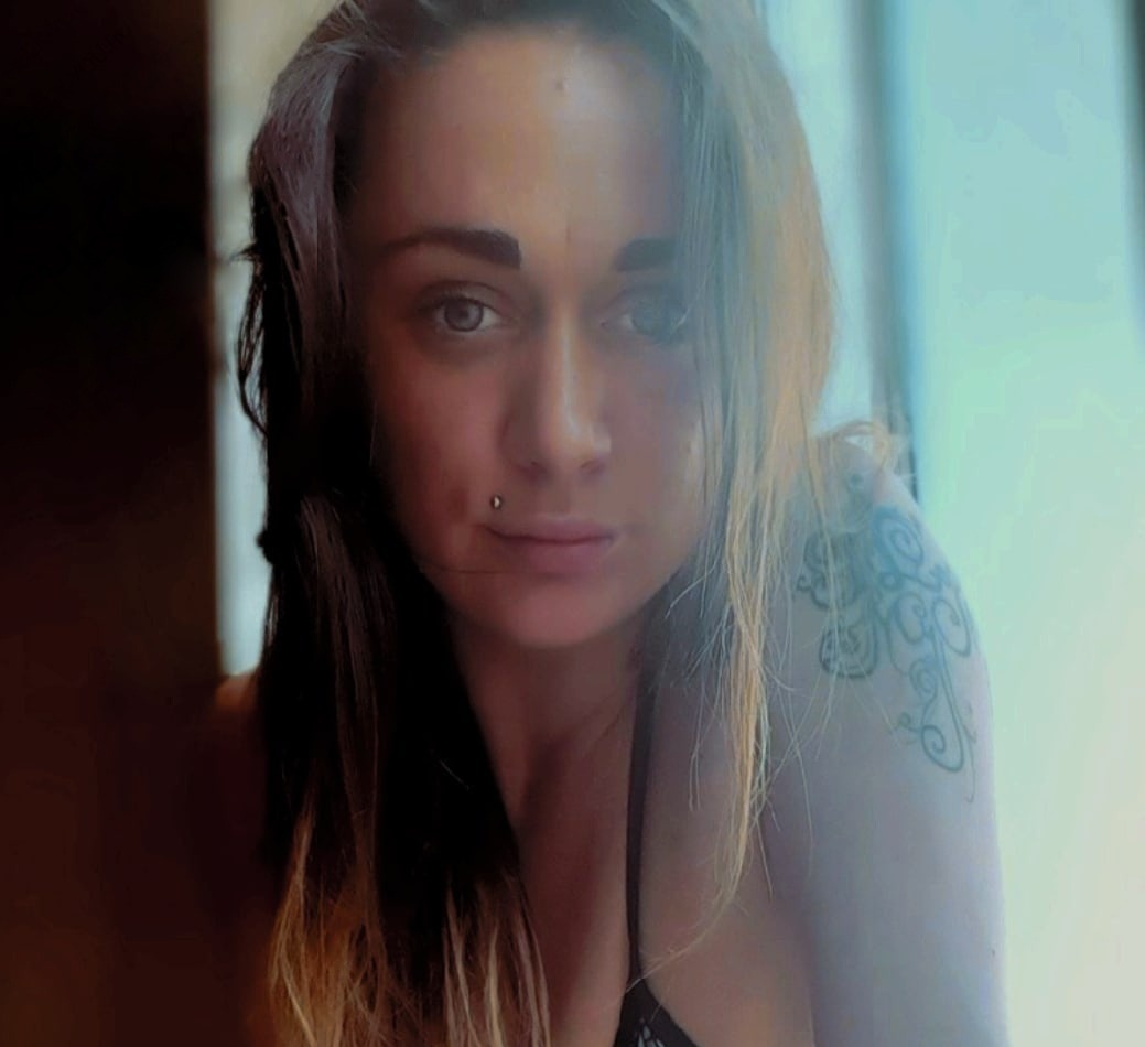 Светлана привлекальеная девушка из Тында цена от 3000 руб