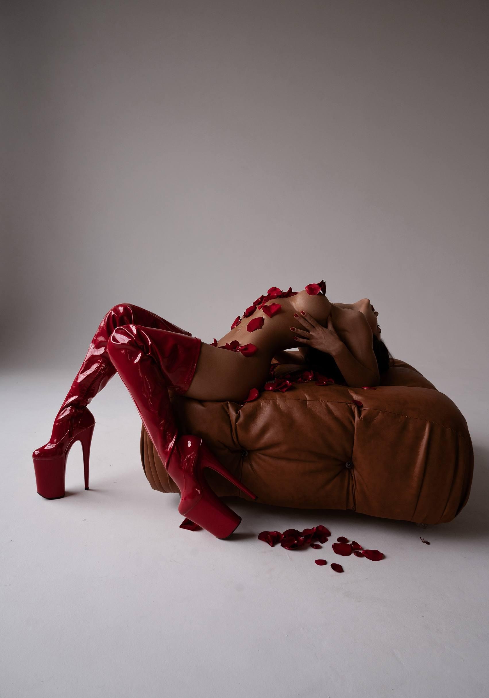 Елизавета привлекальеная девушка из Тында цена от 7000 руб