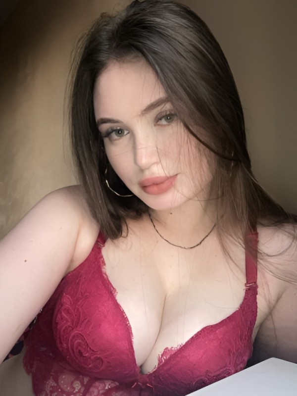 Майя привлекательная девушка из Тында цена от 5000 руб