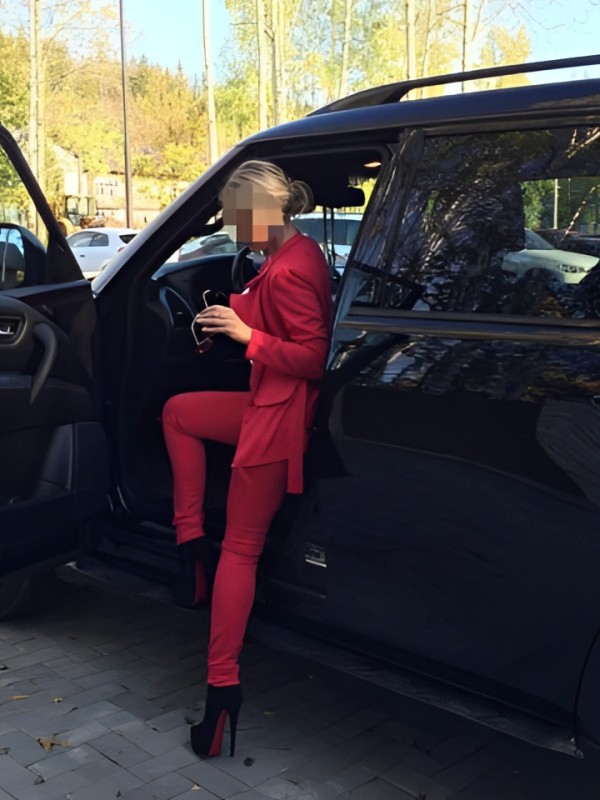 Виталина привлекательная девушка из Тында цена от 3000 руб