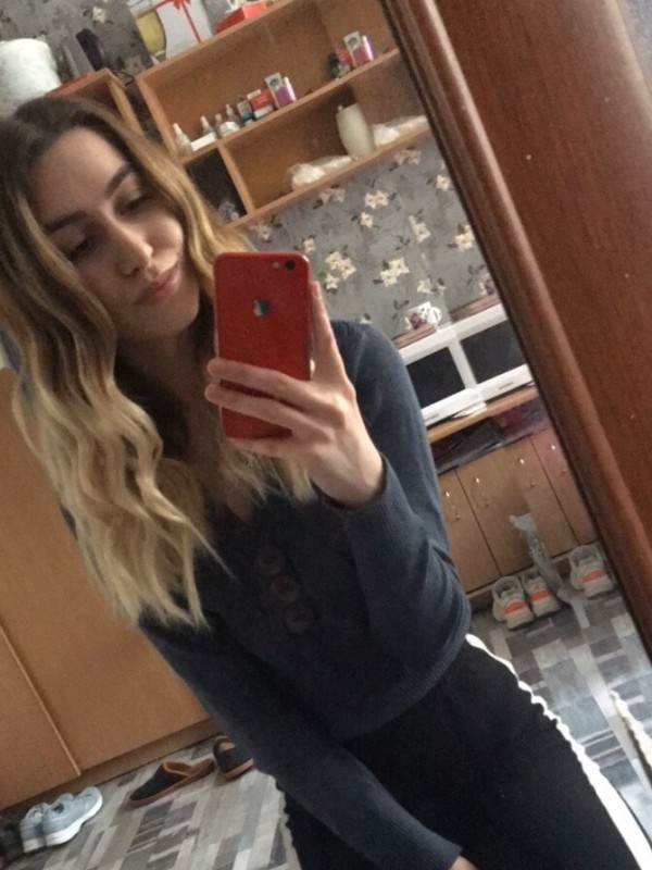 Лада привлекательная девушка из Тында цена от 3500 руб