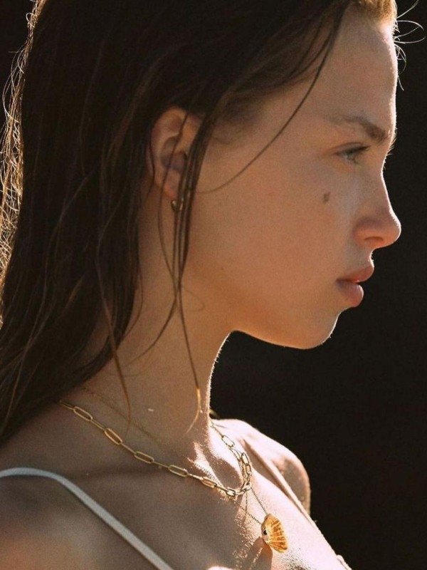 Пелагея привлекательная девушка из Тында цена от 8000 руб