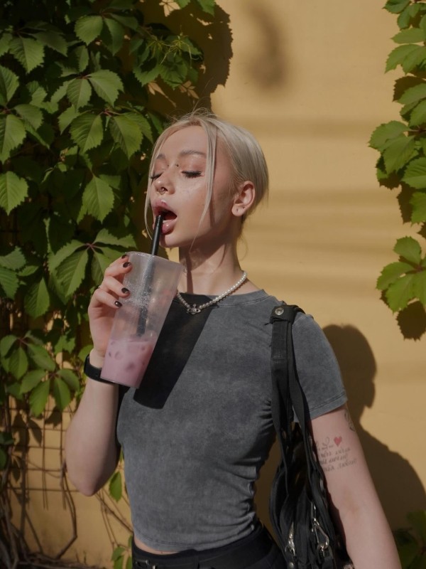 Элиза привлекательная девушка из Тында цена от 4000 руб