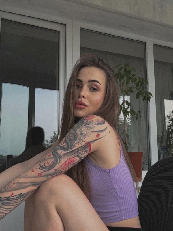 Луиза привлекательная девушка из Тында цена от 6000 руб