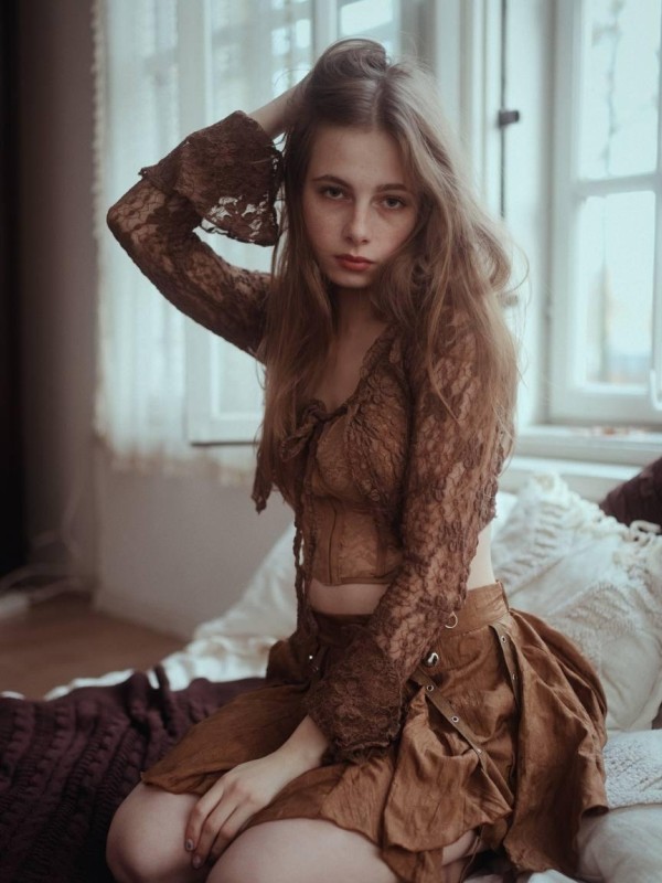 Лана привлекательная девушка из Тында цена от 6000 руб