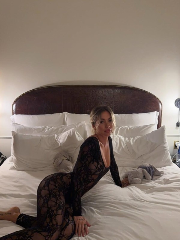 Влада привлекательная девушка из Тында цена от 10000 руб